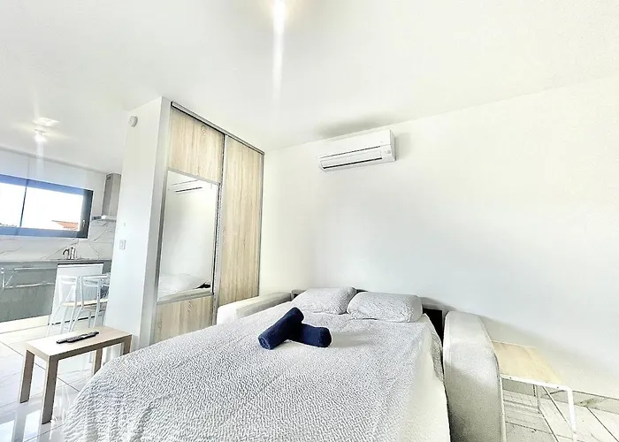 Design, New Studio, Air Conditioning, Parking Apartment Argeles-sur-Mer